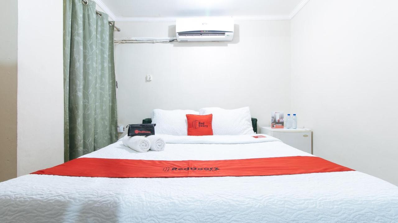 Reddoorz Plus At Lagoon Resort Zambales Olongapo Extérieur photo