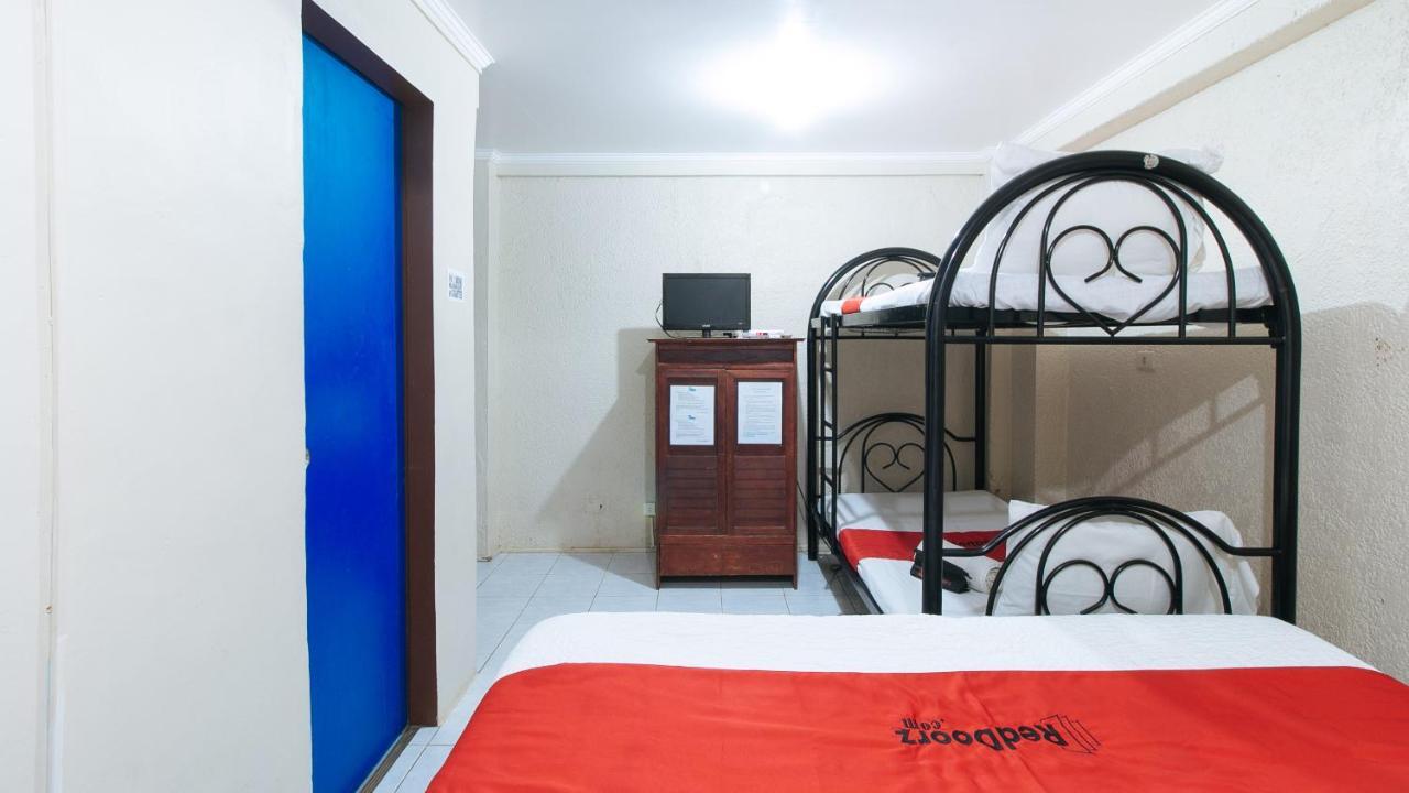 Reddoorz Plus At Lagoon Resort Zambales Olongapo Extérieur photo